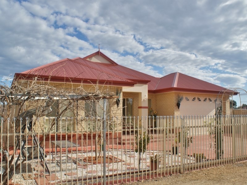 15 Hume Avenue, Murray Bridge SA 5253