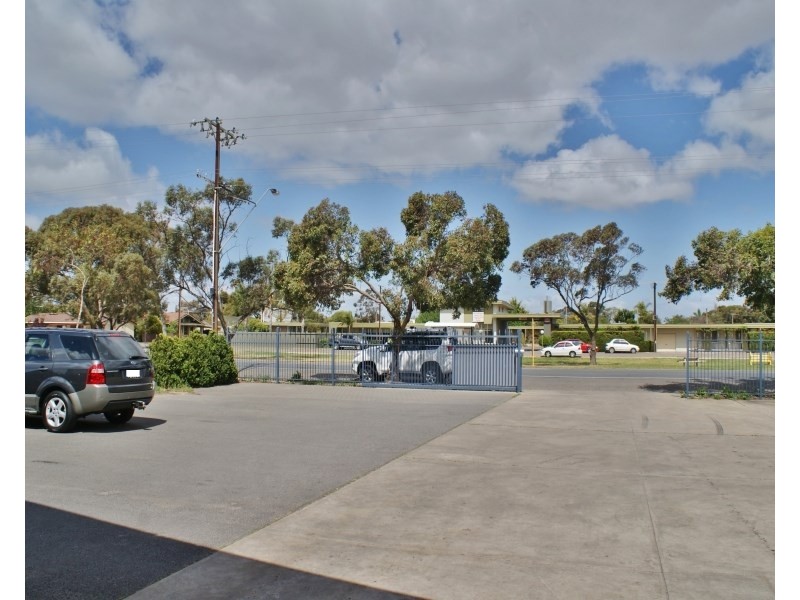 219 Adelaide Road, Murray Bridge SA 5253