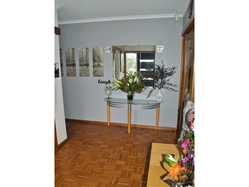 100 and 100A Thomas Street, Murray Bridge SA 5253