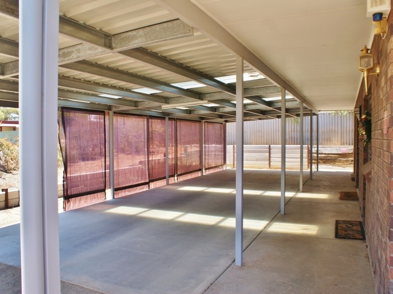 100 and 100A Thomas Street, Murray Bridge SA 5253