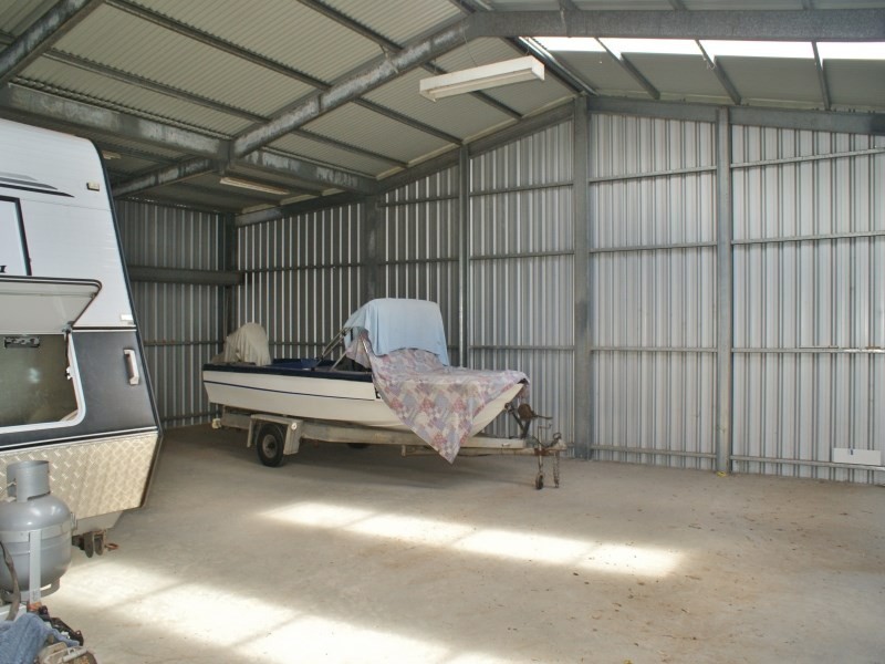 100 and 100A Thomas Street, Murray Bridge SA 5253