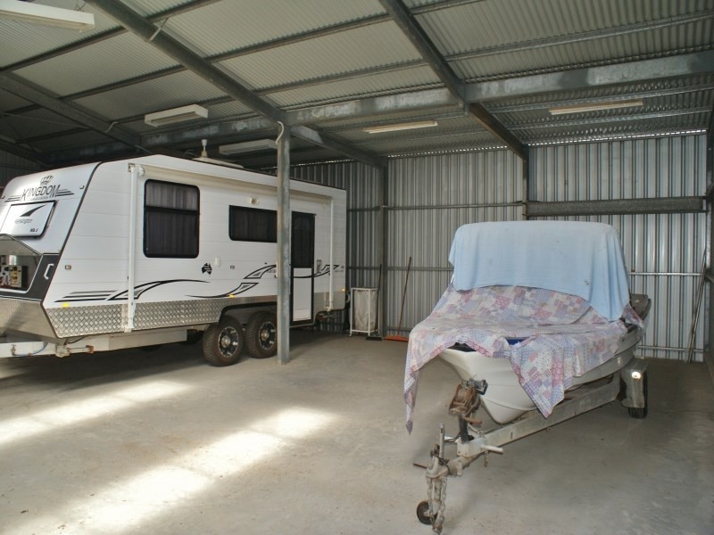 100 and 100A Thomas Street, Murray Bridge SA 5253