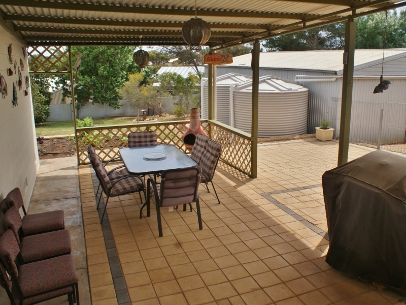 90 Princes Highway, Murray Bridge SA 5253