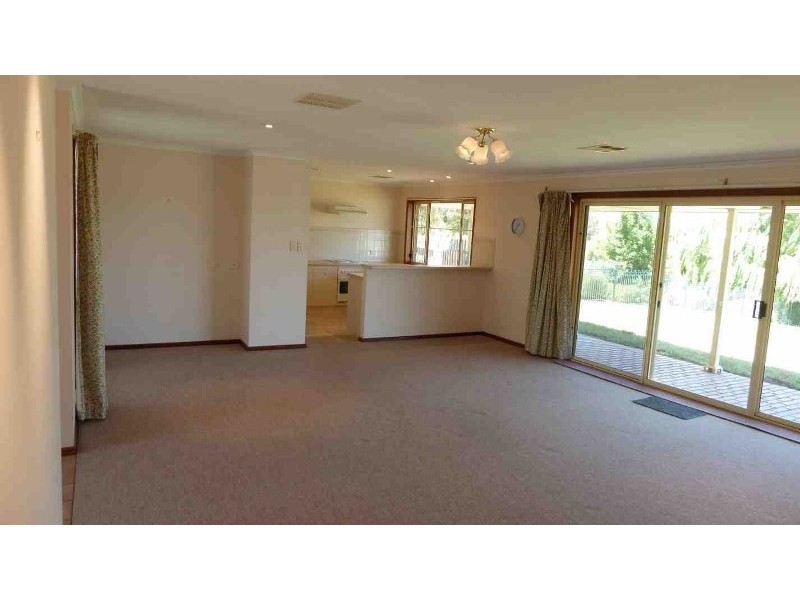 24 Gardiner Street, Wellington East SA 5259