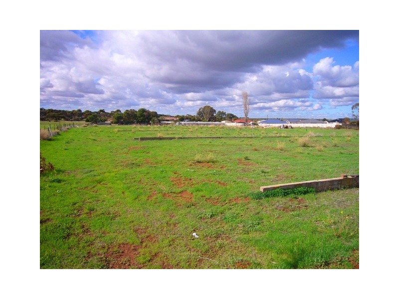 57 McQuarrie Street, Murray Bridge SA 5253