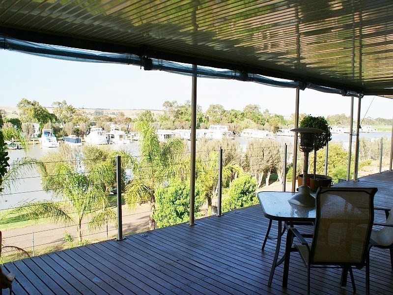 18 Riverglen Drive, Murray Bridge SA 5253