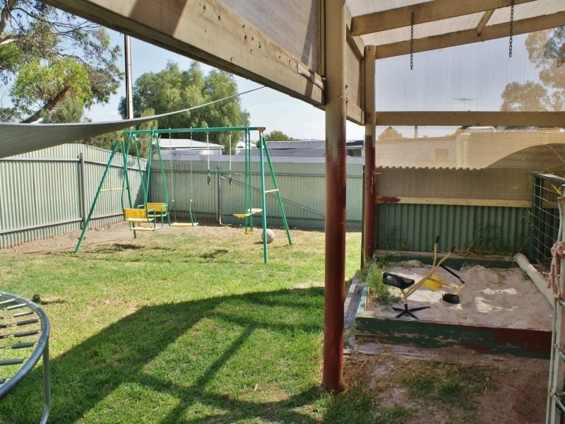 42 Willow Avenue, Murray Bridge SA 5253