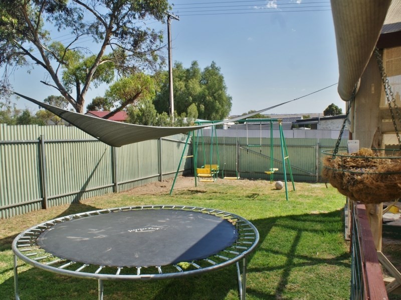 42 Willow Avenue, Murray Bridge SA 5253