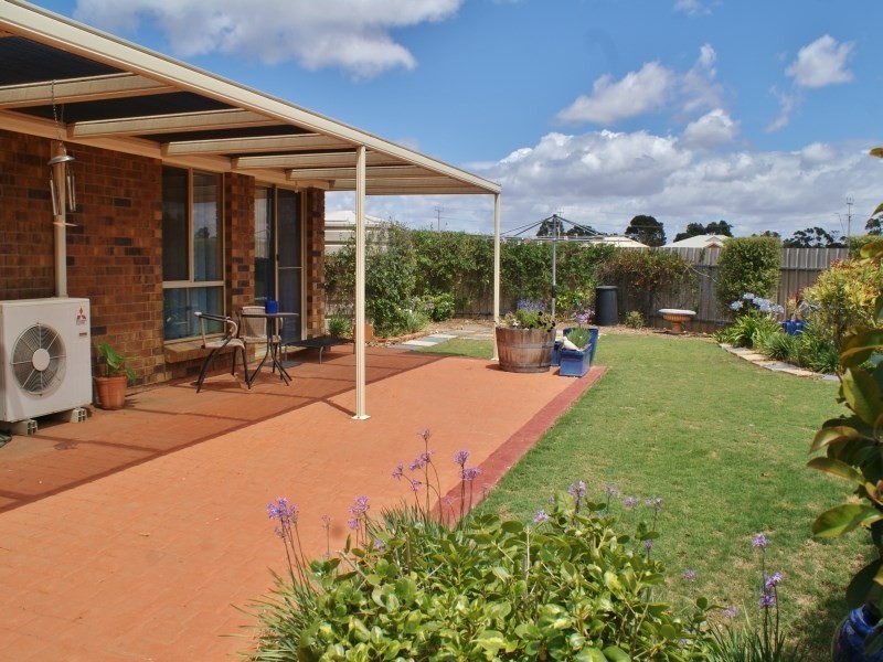 8 Lyric Close, Murray Bridge SA 5253