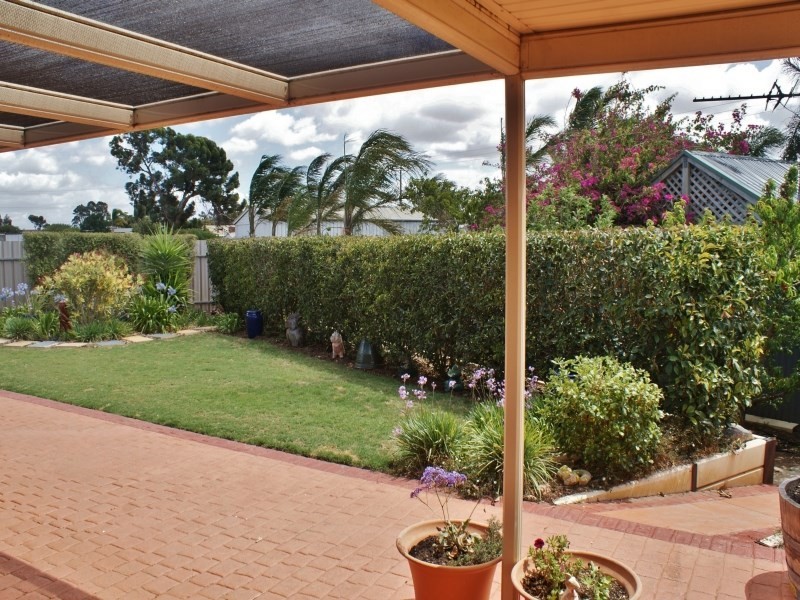 8 Lyric Close, Murray Bridge SA 5253