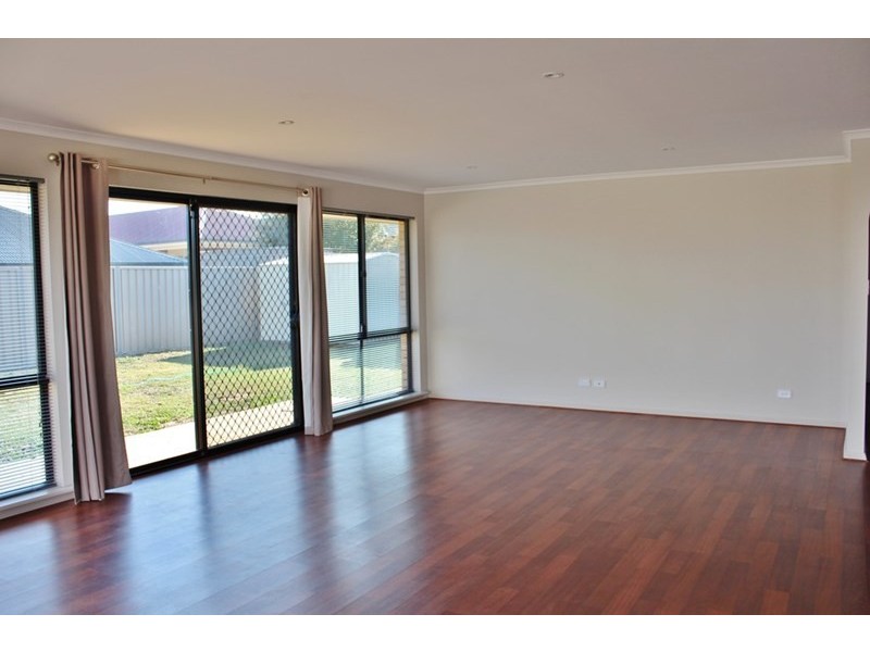 4 Melaleuca Way, Murray Bridge SA 5253