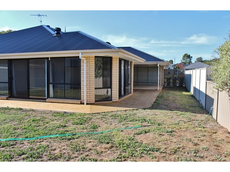 4 Melaleuca Way, Murray Bridge SA 5253