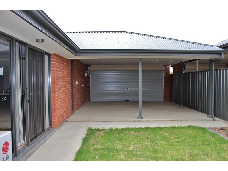 2 Ridge Road, Murray Bridge SA 5253