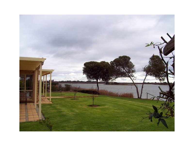 11 Seymour Drive, Wellington Marina, Wellington SA 5259