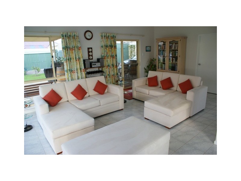 11 Seymour Drive, Wellington Marina, Wellington SA 5259