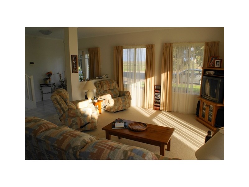 11 Seymour Drive, Wellington Marina, Wellington SA 5259