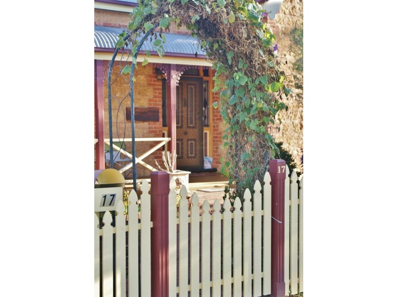 17 Victoria Street, Mannum SA 5238