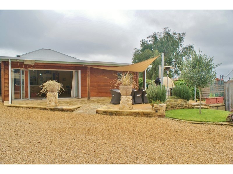 14 Elizabeth Street, Murray Bridge SA 5253