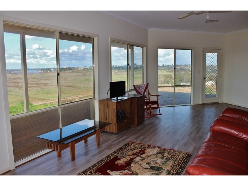 2 Toora Road, Murray Bridge SA 5253