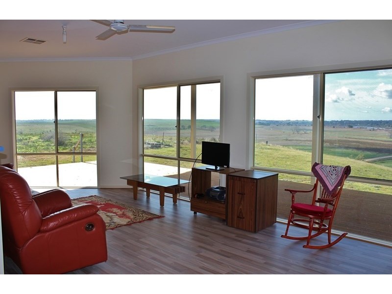 2 Toora Road, Murray Bridge SA 5253