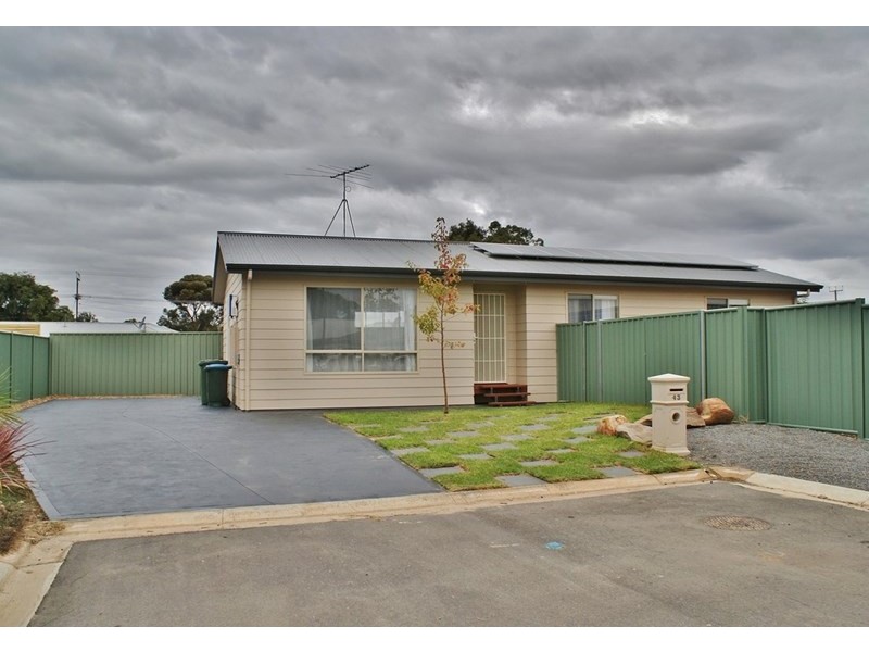 43 Pfitzner Close, Murray Bridge SA 5253