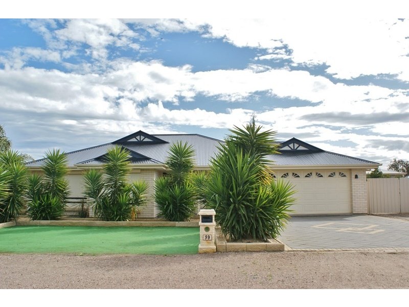39 Rayson Street, Murray Bridge SA 5253