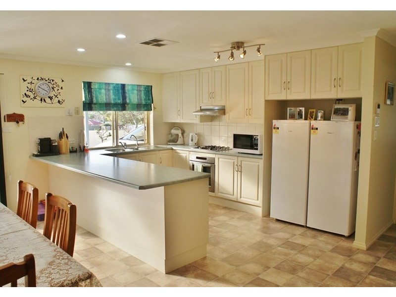 33 Tumbella Drive, Murray Bridge SA 5253