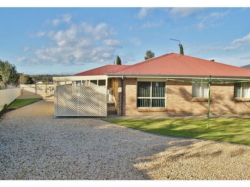 33 Tumbella Drive, Murray Bridge SA 5253