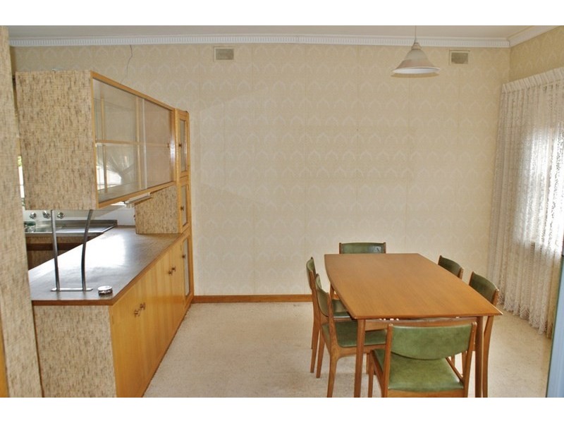 202 Adelaide Road, Murray Bridge SA 5253