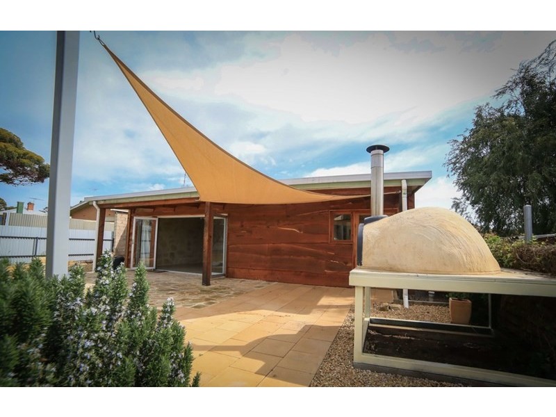 14 Elizabeth Street, Murray Bridge SA 5253