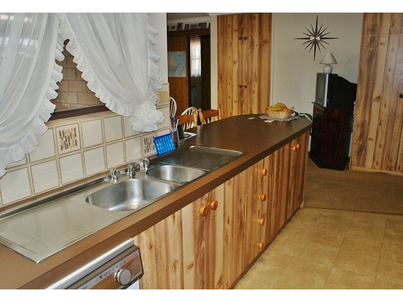 11 Long Island Road, Murray Bridge SA 5253