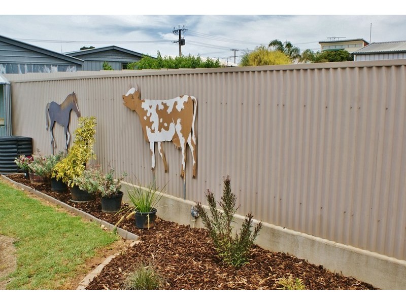 11 Long Island Road, Murray Bridge SA 5253