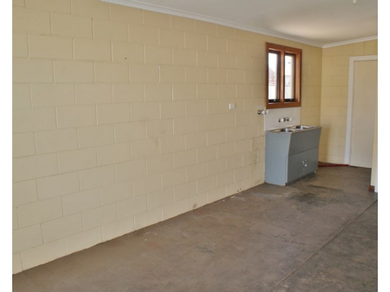 17 Kintore Avenue, Murray Bridge SA 5253