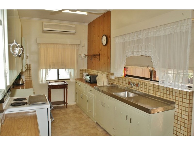 17 Hawke Road, Murray Bridge SA 5253