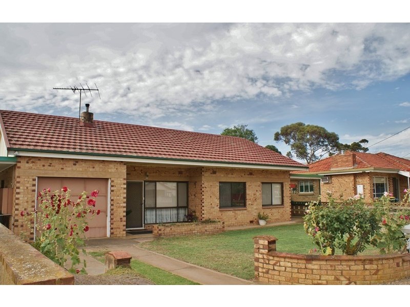 17 Hawke Road, Murray Bridge SA 5253