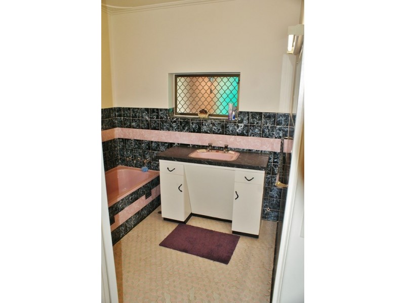 3 Leslie Street, Murray Bridge SA 5253