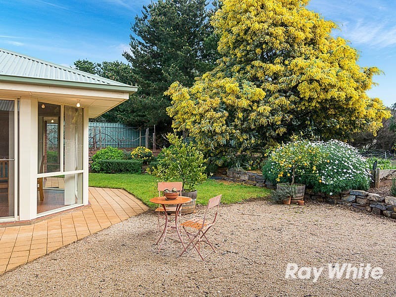 19 Young Road, Kanmantoo SA 5252