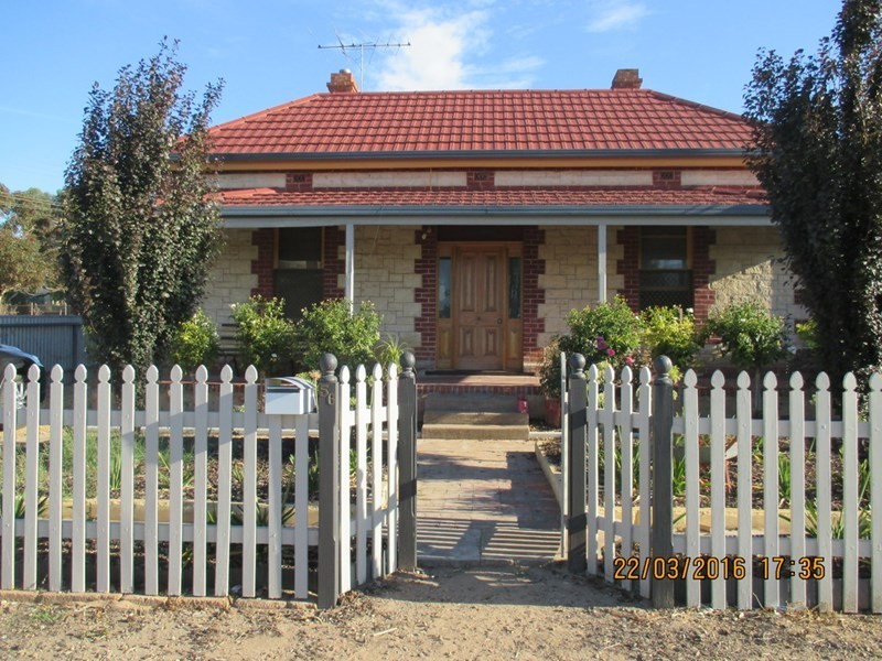 56 Railway Terrace, Murray Bridge SA 5253
