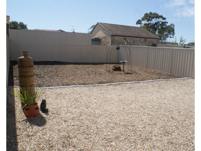 16 Melville Terrace, Murray Bridge SA 5253