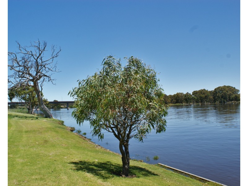 33 Queen Louisa Drive, Murray Bridge SA 5253