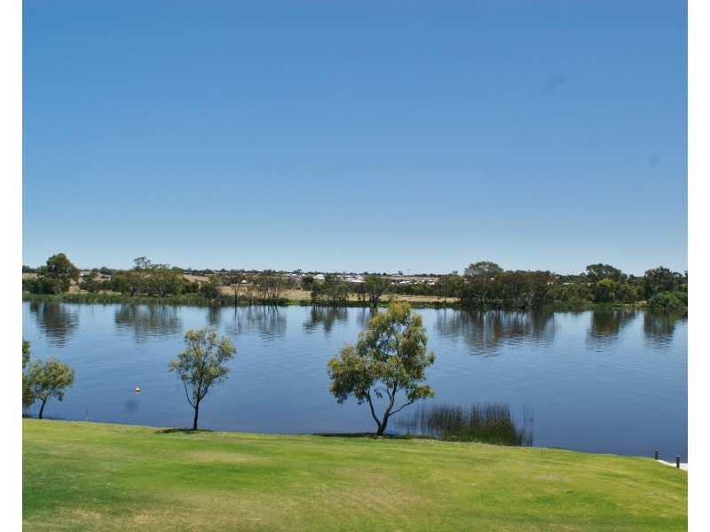 33 Queen Louisa Drive, Murray Bridge SA 5253