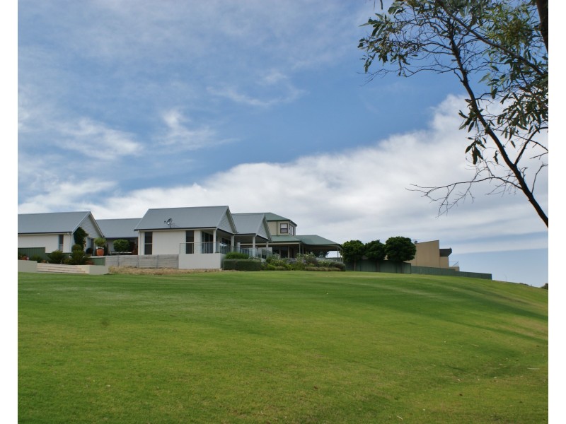 33 Queen Louisa Drive, Murray Bridge SA 5253