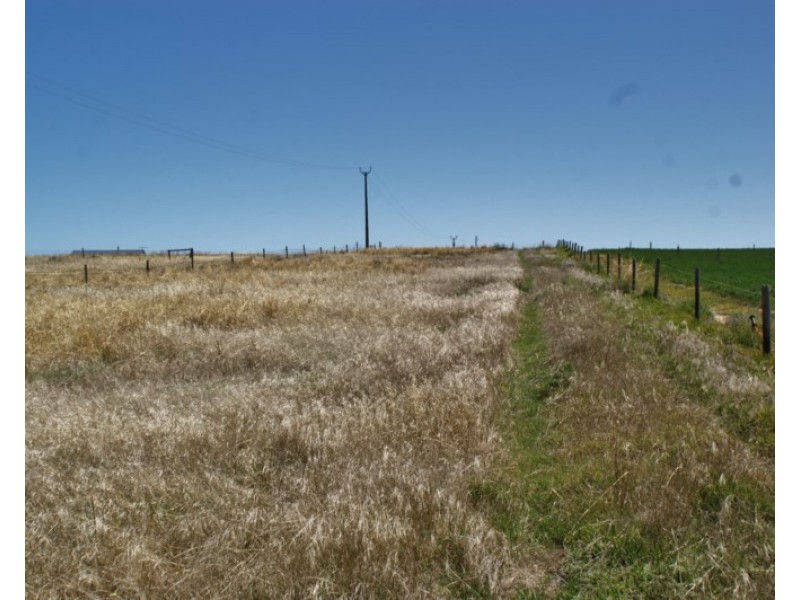 Lot 358 Jervois Road, Woods Point SA 5253