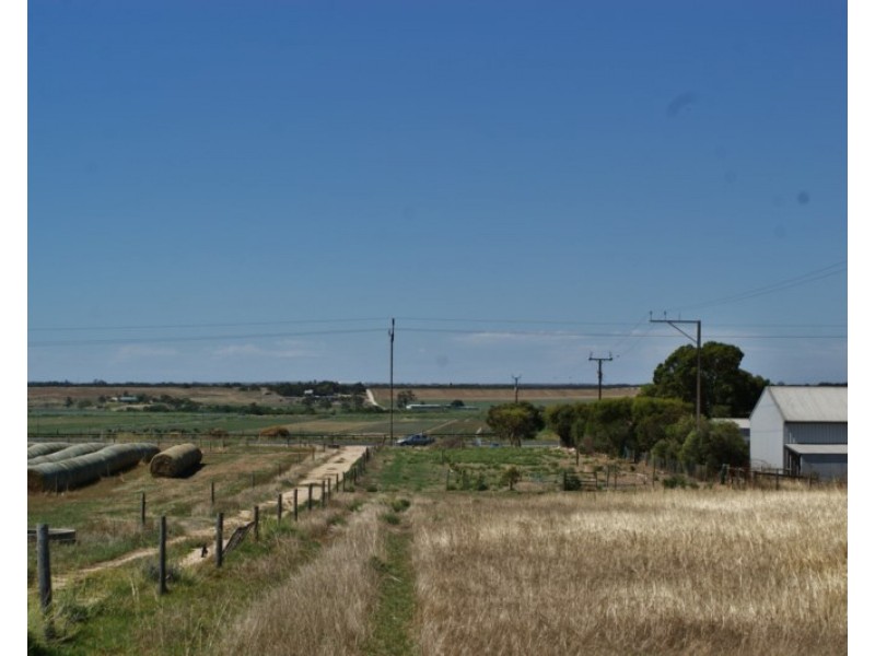 Lot 358 Jervois Road, Woods Point SA 5253