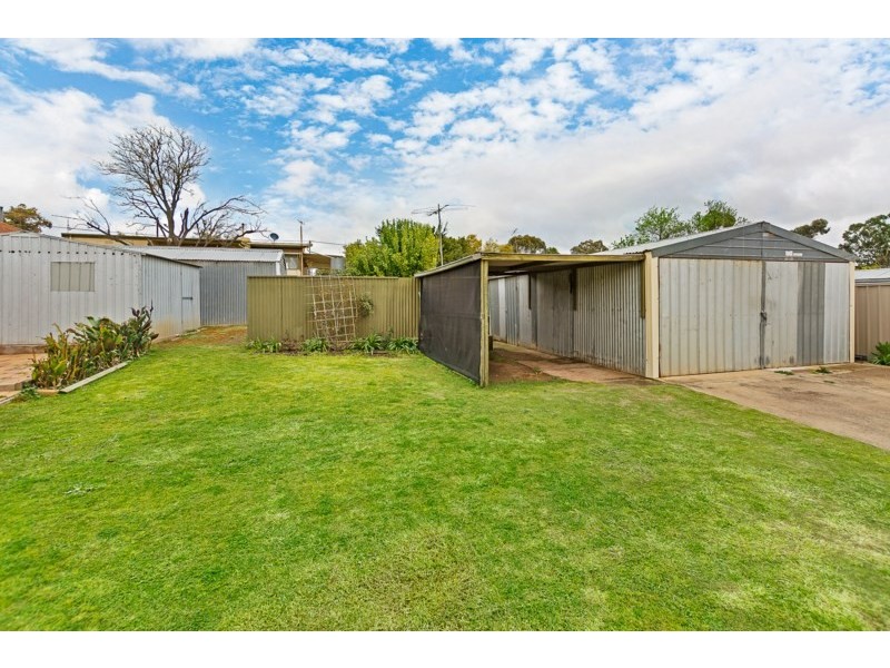 12 Graetz Street, Murray Bridge SA 5253