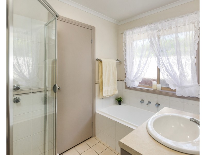 27 Darling Avenue, Murray Bridge SA 5253