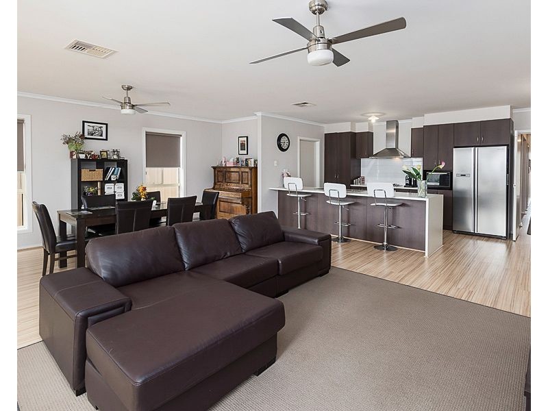 27 Parkview Drive, Murray Bridge SA 5253