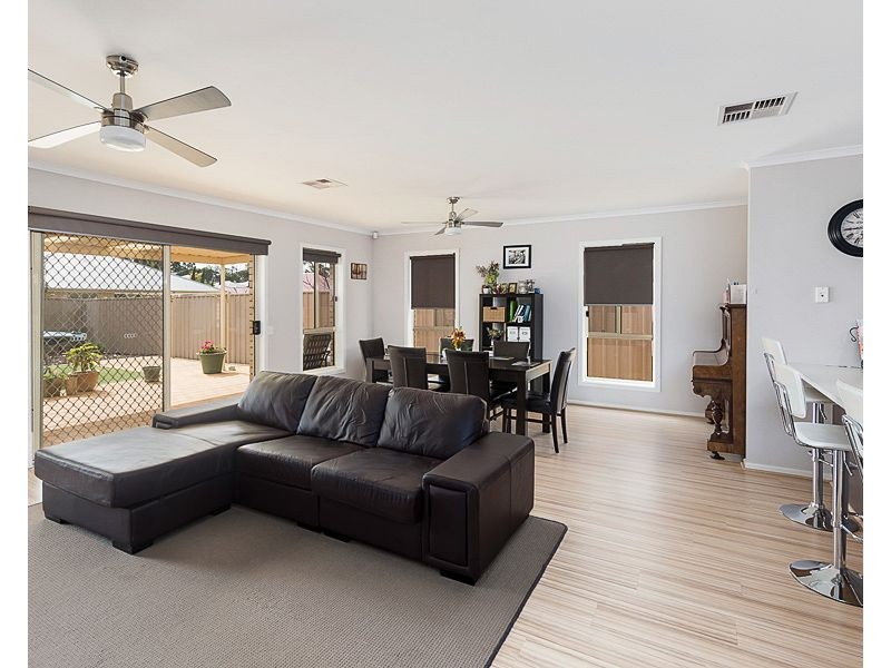 27 Parkview Drive, Murray Bridge SA 5253