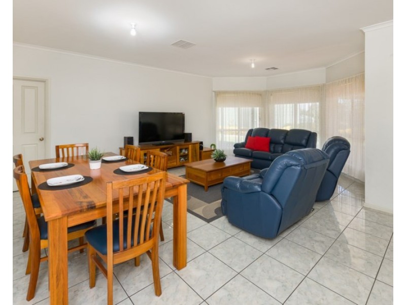 8 Schwerdt Road, Murray Bridge SA 5253