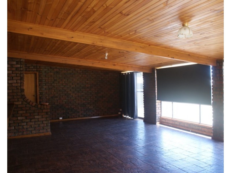 24 Carsten Drive, Murray Bridge SA 5253